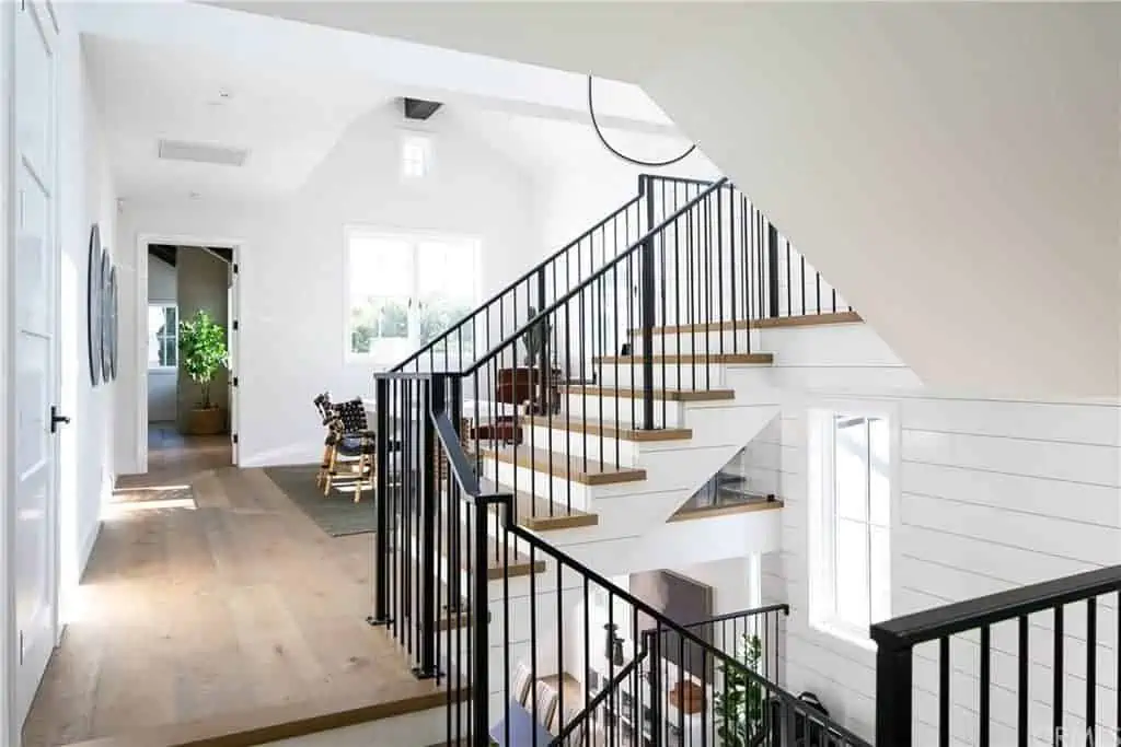 Endüstriyel Tarzlı Modern Bir Çiftlik Evi