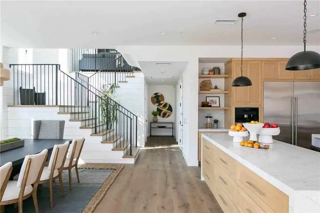 Endüstriyel Tarzlı Modern Bir Çiftlik Evi