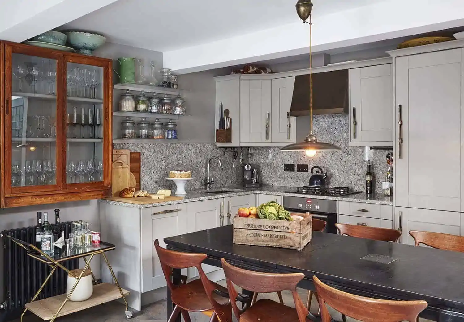 Sofistike Tarzıyla Büyüleyen Apartman Dairesi