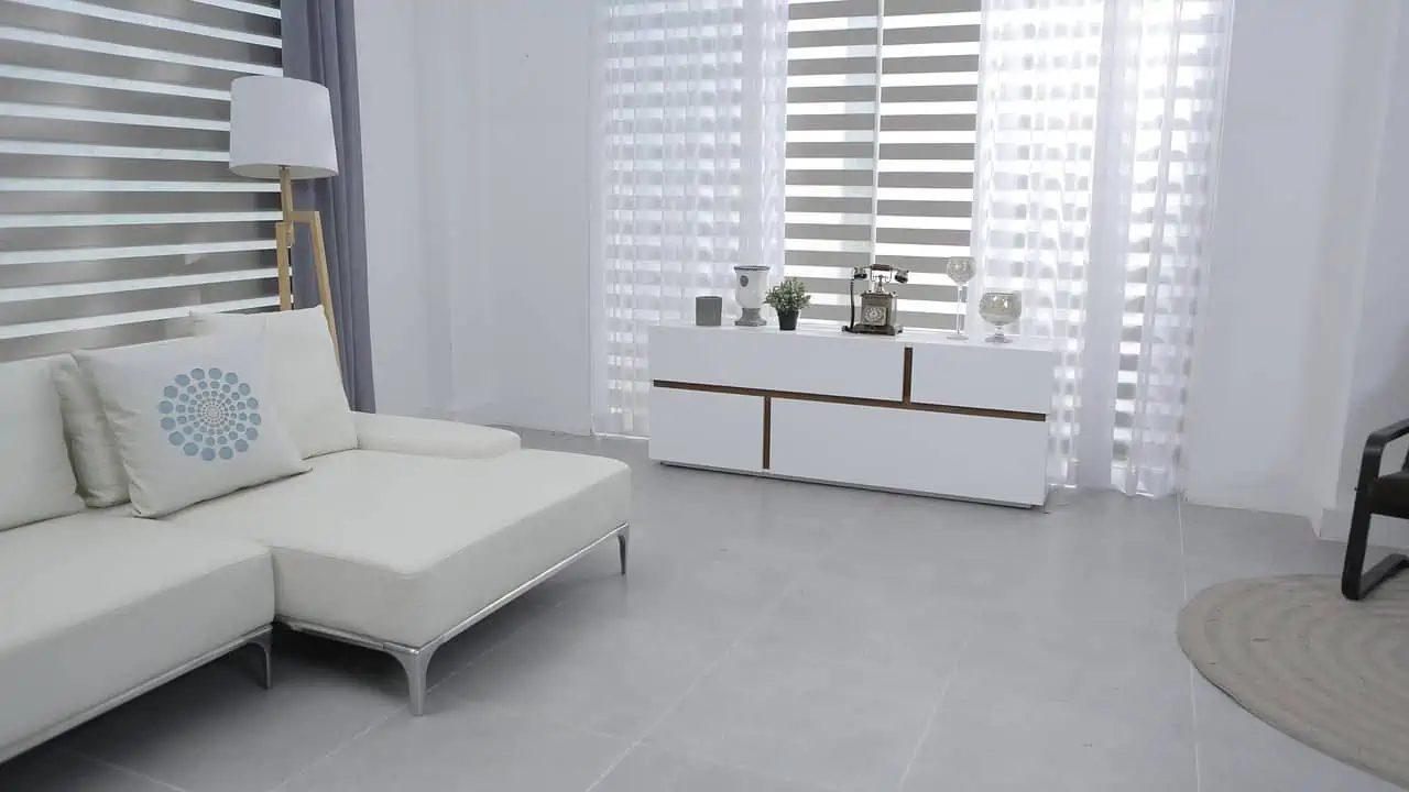 Dar Pencere İçin Perde