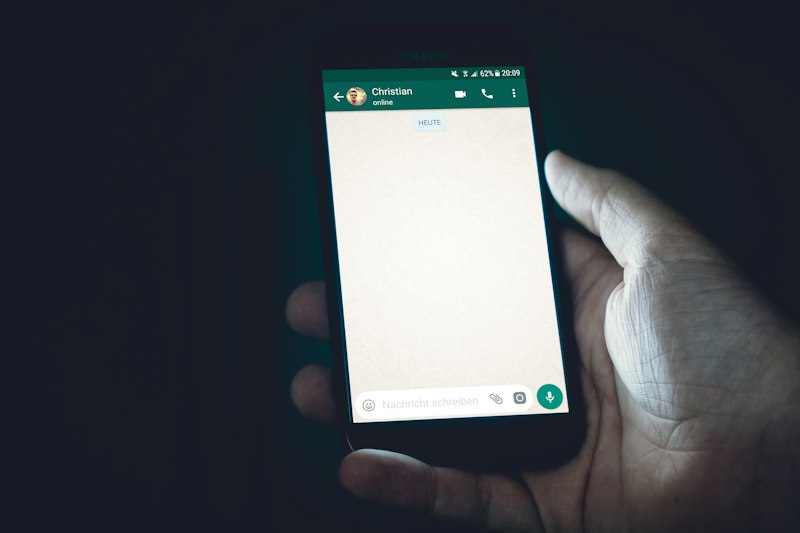 Başkasının Whatsapp Mesajlarını Okuma Programı Nedir ? 